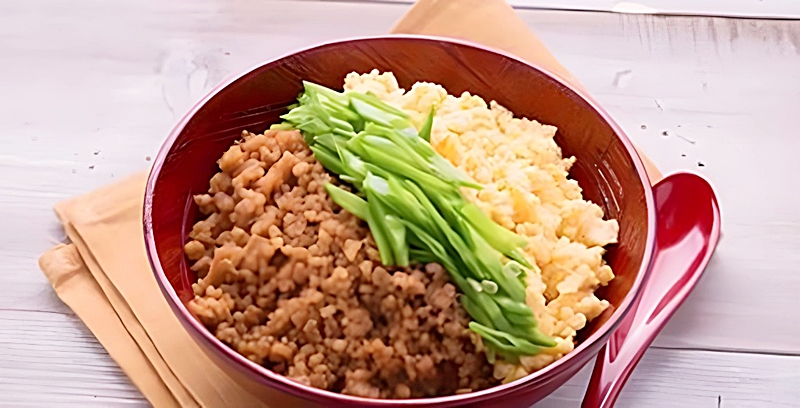 そぼろ丼