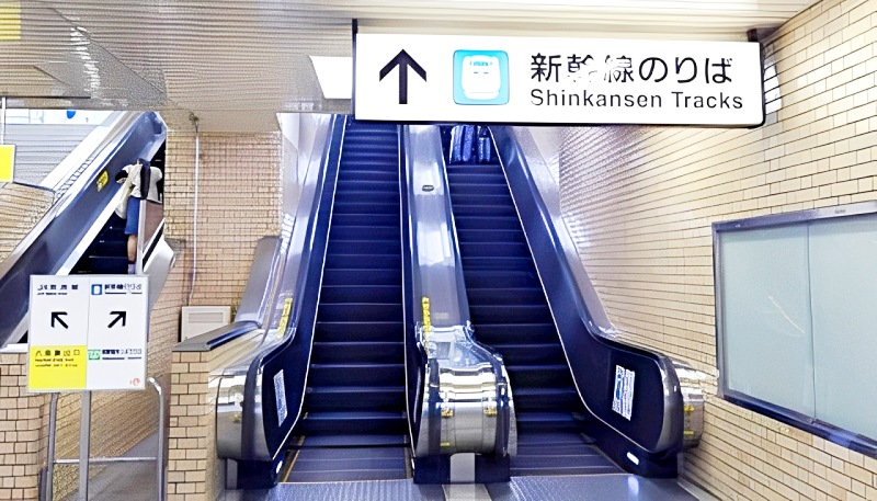 エスカレーター