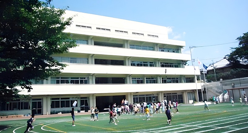 新宿区立富久小学校